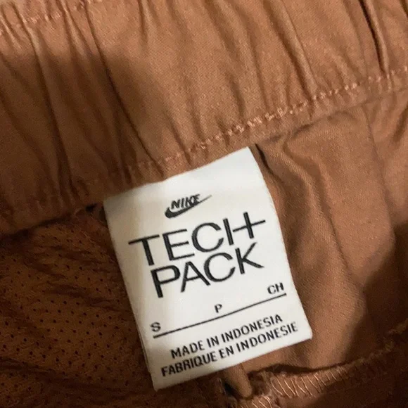Nike Tech Pack Tapered Woven Joggers
